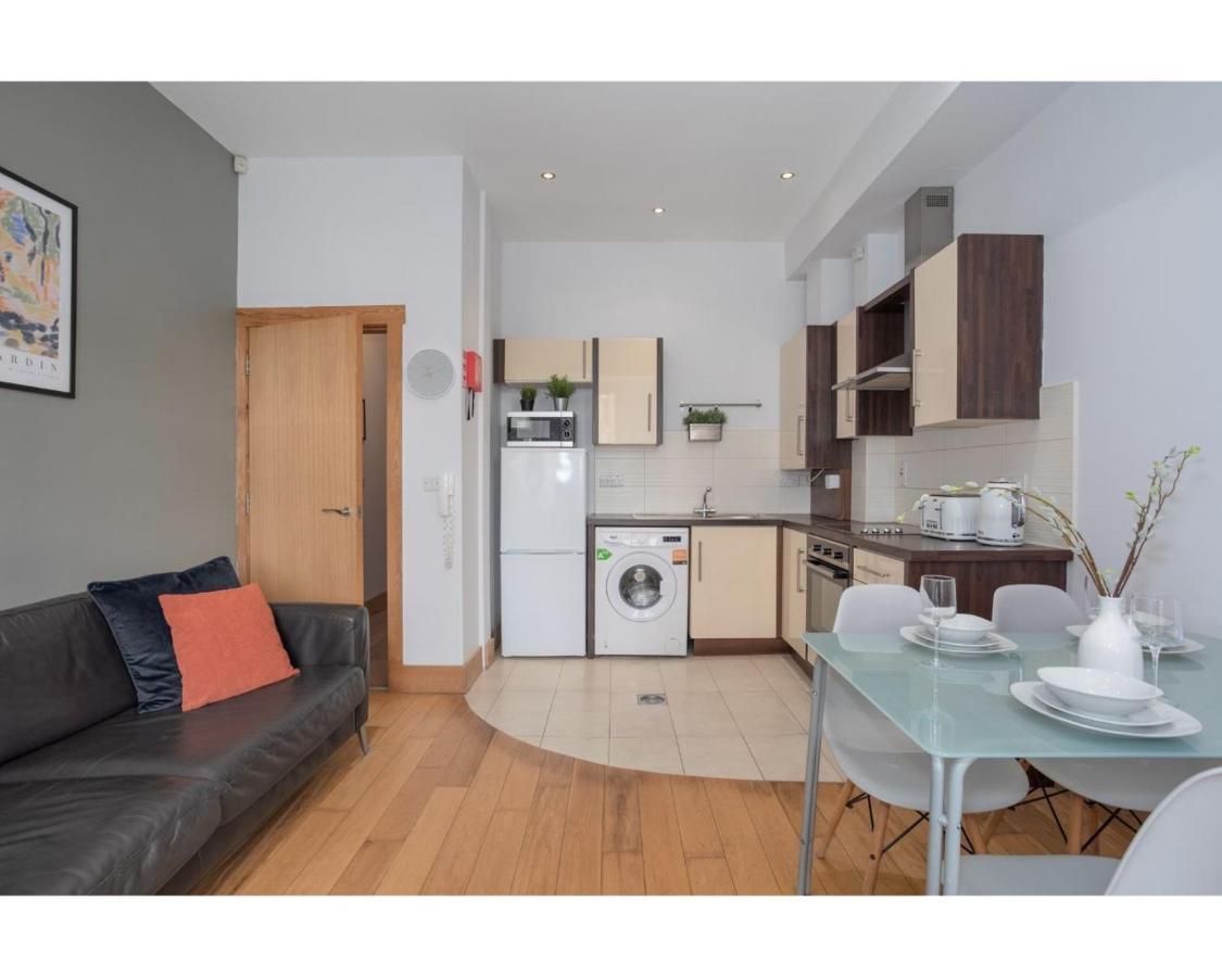 Central Belfast Apartments Eden ภายนอก รูปภาพ
