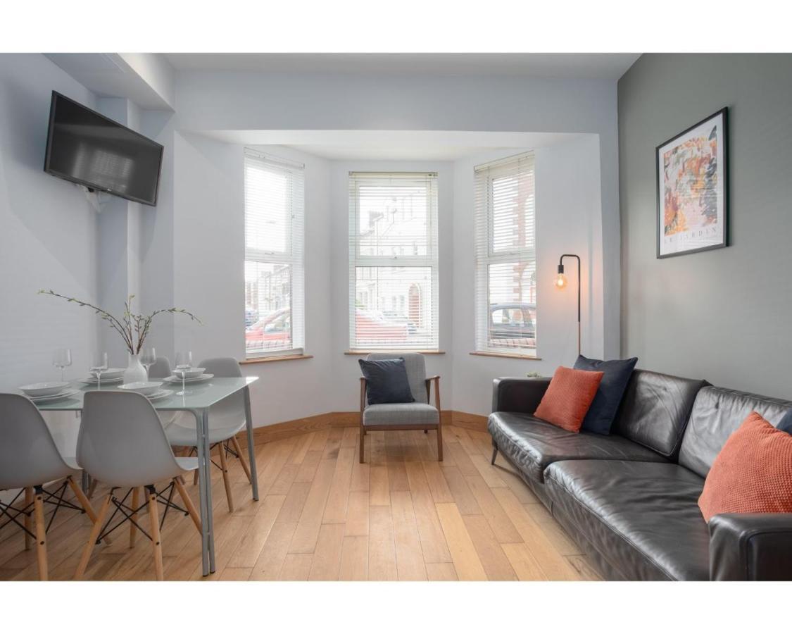 Central Belfast Apartments Eden ภายนอก รูปภาพ