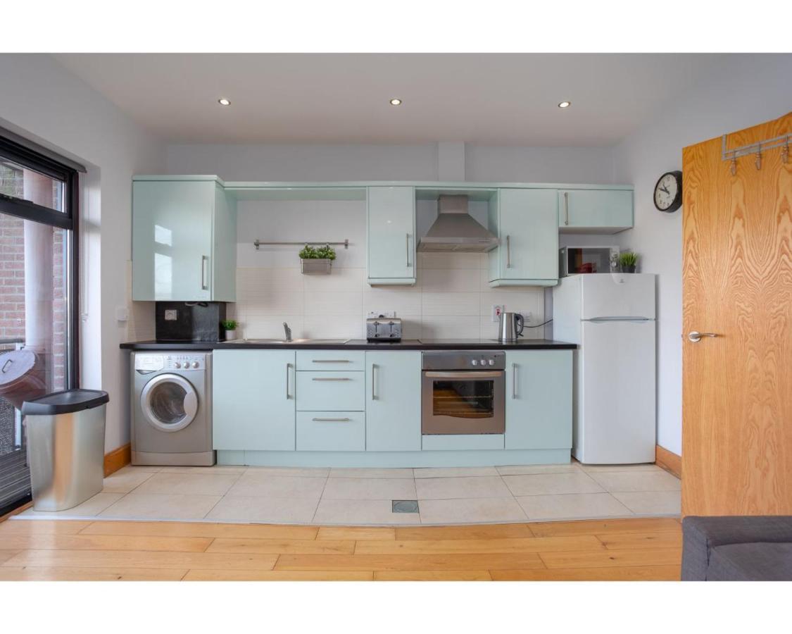 Central Belfast Apartments Eden ภายนอก รูปภาพ