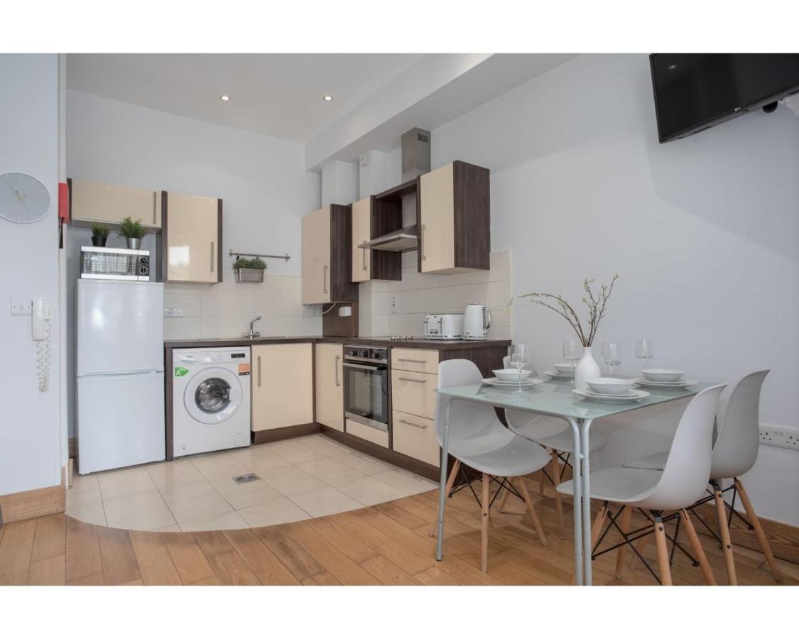 Central Belfast Apartments Eden ภายนอก รูปภาพ