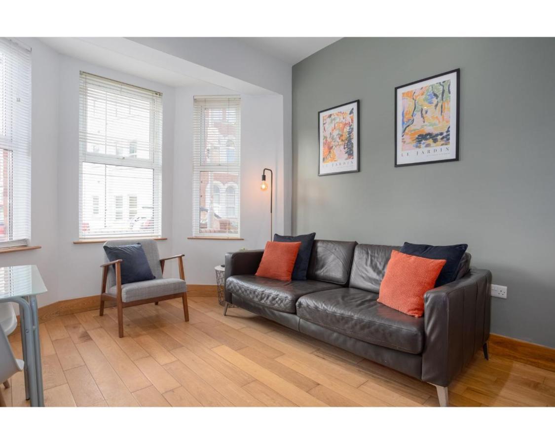 Central Belfast Apartments Eden ภายนอก รูปภาพ